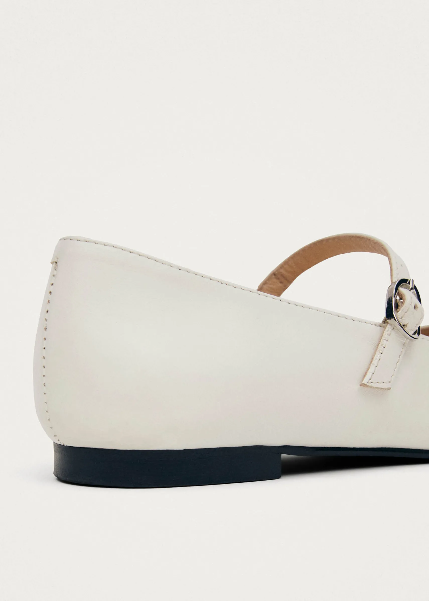 ALOHAS Musa Bicolor Black Cream Leather Ballet Flats